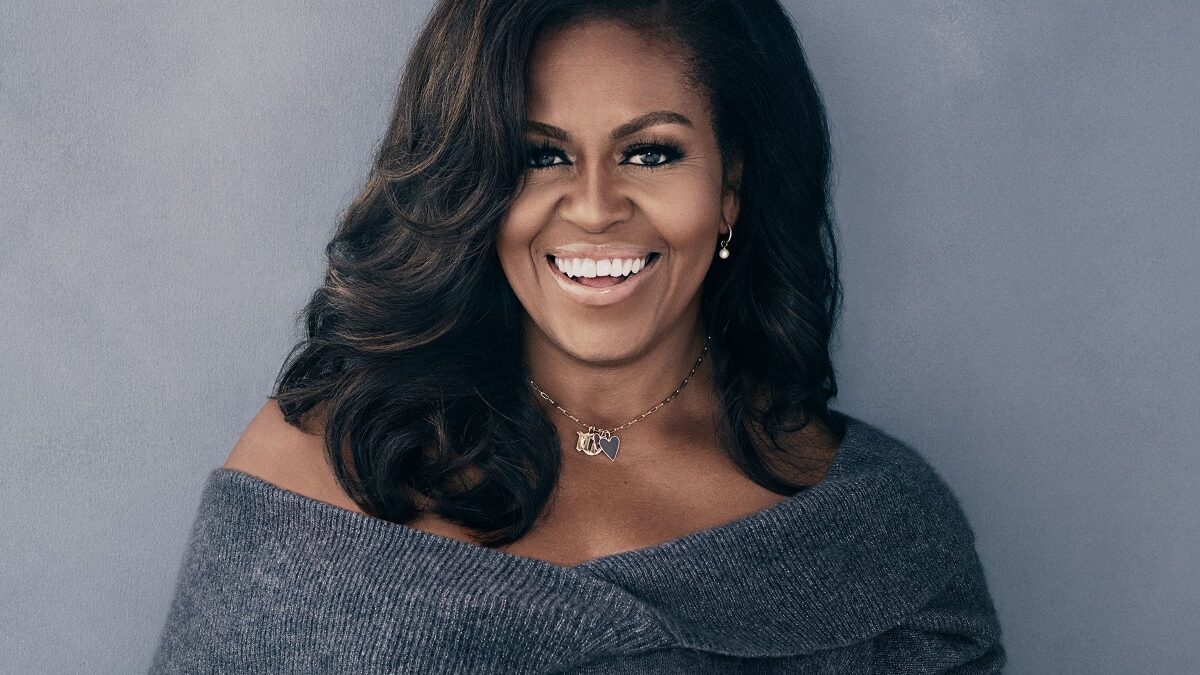 Οι πλεξούδες της Michelle Obama και το chic half-up είναι ότι πιο εντυπωσιακό έχεις δει τελευταία