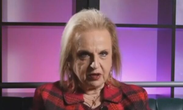 Ματίνα Παγώνη: «Προέρχομαι από μία πολύ εύπορη οικογένεια – Ήμουν ένα κακομαθημένο και κακοαναθρεμένο παιδί»