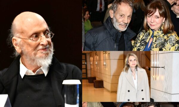 Διονύσης Σαββόπουλος: Πολύς κόσμος στην παρουσίαση της αυτοβιογραφίας του με τίτλο «Γιατί τα χρόνια τρέχουν χύμα»