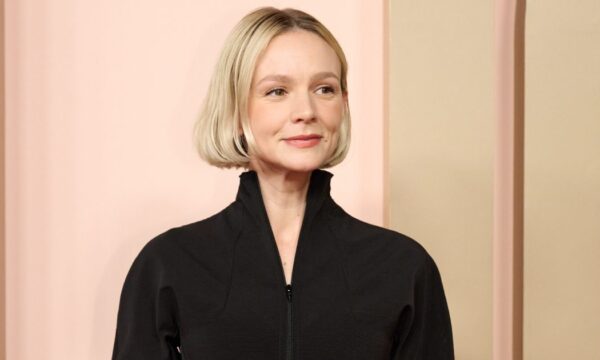 Prada: Στην νέα καμπάνια η Carey Mulligan μεταμορφώνεται σε 10 διαφορετικές γυναίκες!
