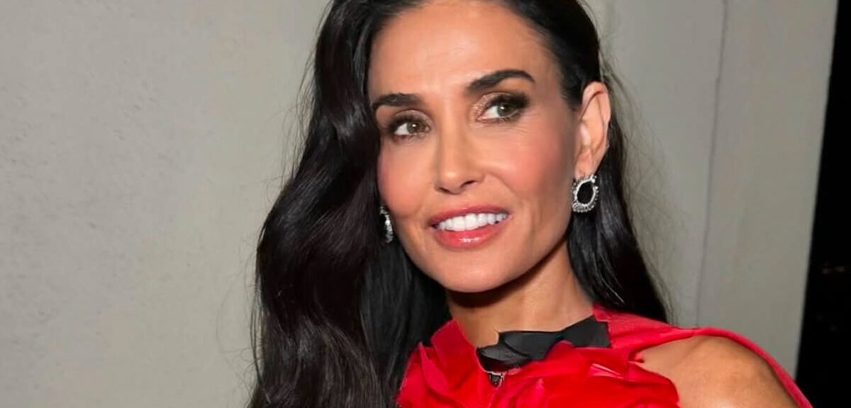 Η Demi Moore υιοθέτησε το peplum trend και έκανε τους πάντες να παραμιλούν