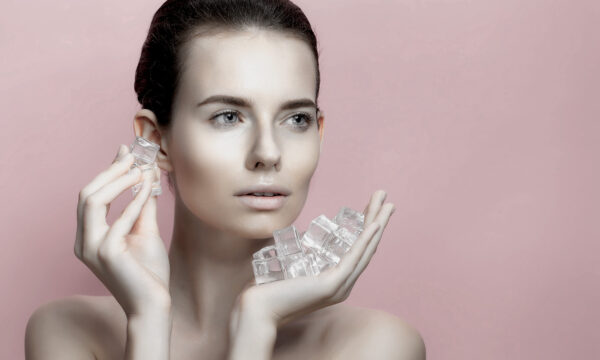 Face Icing: Το μυστικό των celebrities για τέλειο δέρμα