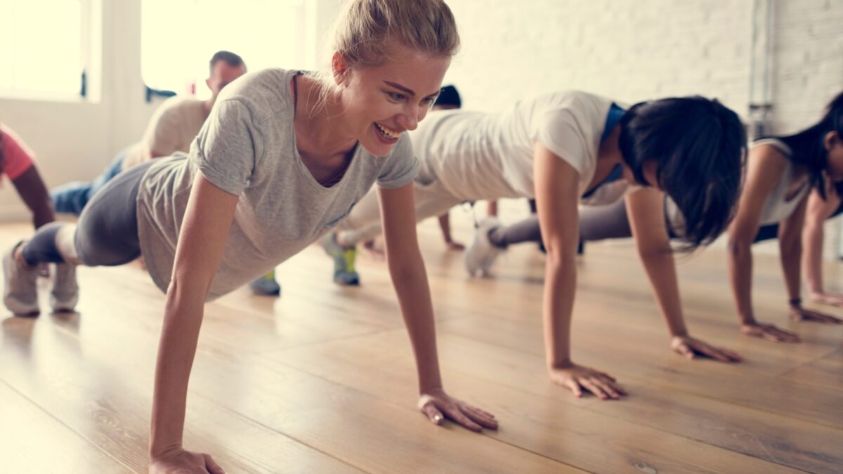 Push-ups: Πόσα μπορείτε να εκτελέσετε ανάλογα με την ηλικία σας – Η απάντηση θα σας ξαφνιάσει!