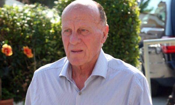 Μίμης Δομάζος: Η αλήθεια για την κατάσταση της υγείας του – Οι τελευταίες του λέξεις πριν καταρρεύσει