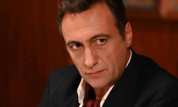Άγιος έρωτας: Μπαίνει στη διαδικασία για να αποκαλύψει τα μυστικά τους