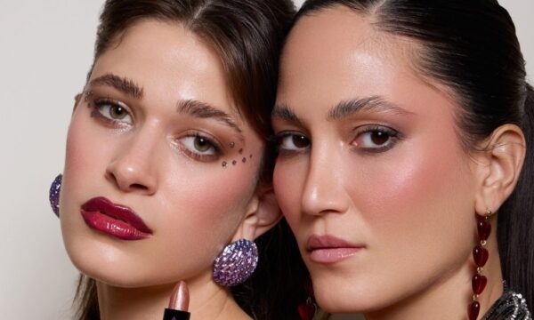 Festive Glow: Τα προϊόντα που θα χρειαστείς για να δημιουργήσεις το πιο εντυπωσιακό look