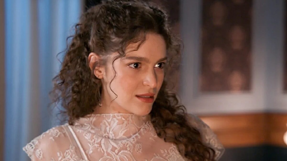 Grand Hotel: Η Αλίκη υποψιάζεται πρόσωπο άνευ υποψίας για τον φόνο του πατέρα της