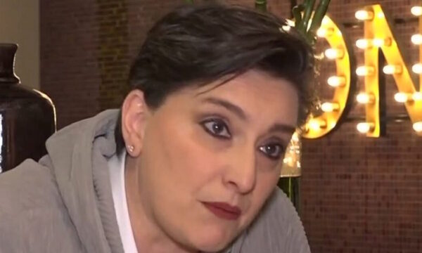 Ηρώ: «Ήμουν από τις πρώτες γυναίκες που έκανα παιδί μόνη μου – Όποιος έχει το σθένος, να με ρωτήσει: “είσαι αυτό;”»