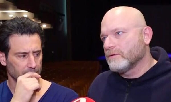 Αντώνης Κρόμπας: «Θεωρώ αστεία και απαράδεκτα να κόβονται από κωμωδίες το “χοντρός” και το “καράφλας”»