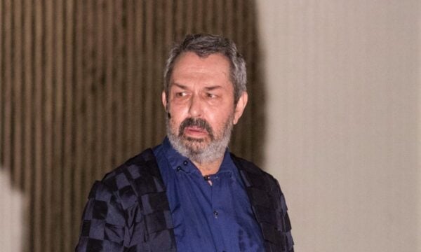 Χρήστος Χατζηπαναγιώτης: Η έκπληξη στο θέατρο από τις νοσοκόμες που τον βοήθησαν όταν νοσηλεύτηκε μετά το έμφραγμα