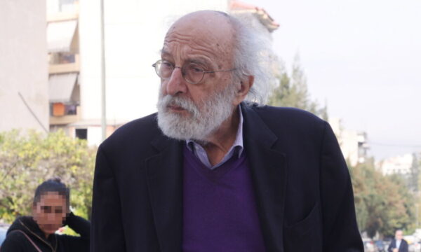 Με εγκεφαλικό ο Αλέξανδρος Λυκουρέζος: Mεταφέρθηκε εσπευσμένα στο νοσοκομείο