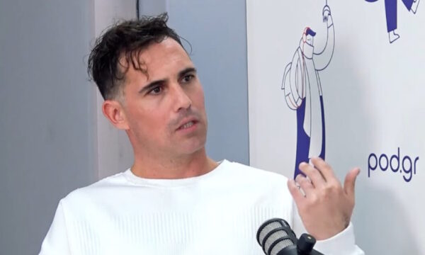 Ο Άνθιμος Ανανιάδης για την πρώτη του σεξουαλική επαφή: «Ήμουν 13, πήγα με μία κοπέλα 3 χρόνια μεγαλύτερη, μας έπιασαν οι καθηγητές»