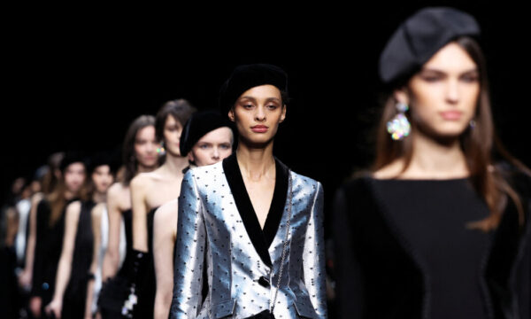 Emporio Armani: Το ντύσιμο σου αποκτά χαρακτήρα με τα σωστά αξεσουάρ!