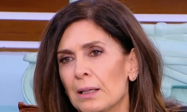 Κατερίνα Διδασκάλου: «Τον φιλοξενούσα στο σπίτι μου για 10 χρόνια – Νόμιζα ότι ήταν άστεγος, αλλά ανακάλυψα ότι έπαιρνε σύνταξη»