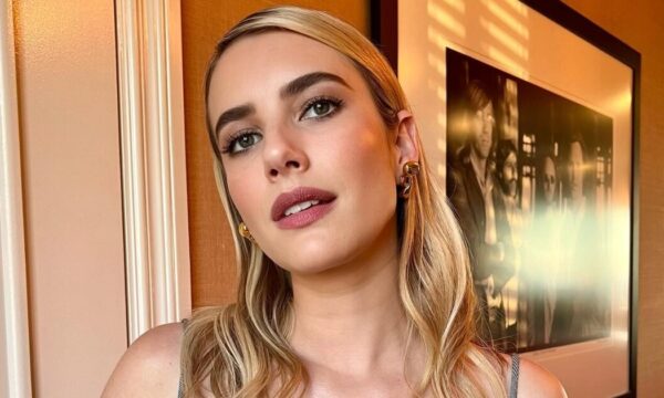 Emma Roberts: Το νέο χρώμα στα μαλλιά της είναι μια αφιέρωση στην «Pretty Woman» θεία της