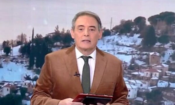Ιορδάνης Χασαπόπουλος για την απουσία της Ανθής Βούλγαρη: «Τώρα μπήκαμε στην τελική ευθεία για το χαρμόσυνο γεγονός»