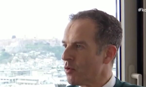 Άρης Καβατζίκης: «Δεν θα εργάζομαι για παρουσιαστή που τους ξεφτιλίζει όλους στην κάμερα»
