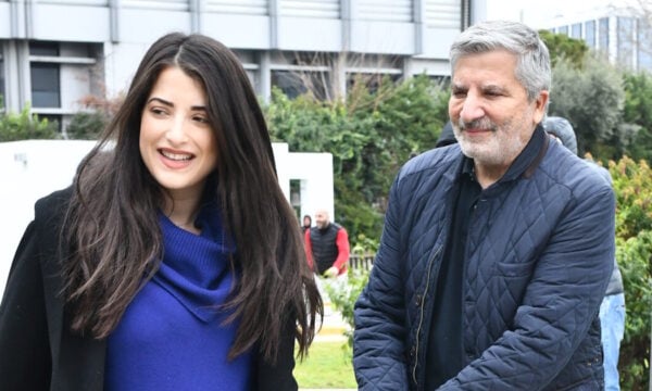 Γιώργος Πατούλης – Νάνσυ Κοιλού: Eξιτήριο από το μαιευτήριο με τον νεογέννητο γιο τους –