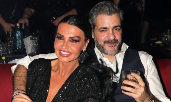 Νίνα Λοτσάρη: Αγκαλιά με τον σύντροφό της, Χρήστο Λεμονίδη σε βραδινή έξοδο – Φωτογραφίες