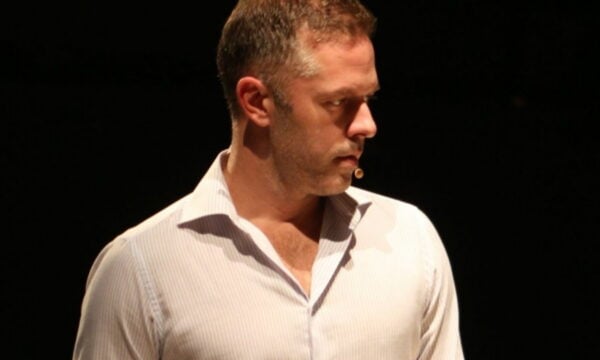 Χρήστος Λούλης: «Έχω υποστεί σεξουαλική παρενόχληση από άνδρες στο θέατρο»