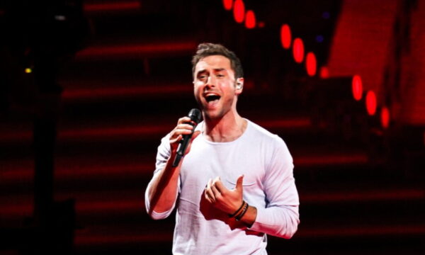 Eurovision 2025: Ξανά υποψήφιος ο νικητής Mans Zelmerlow για τη Σουηδία