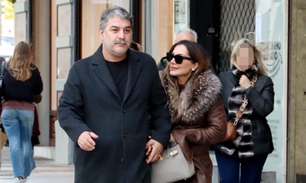 Δέσποινα Βανδή: Η τρυφερή ανάρτηση με τον Βασίλη Μπισμπίκη και το τραγούδι που του αφιέρωσε