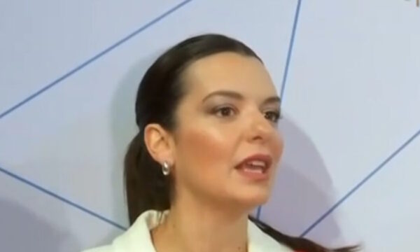 Νικολέττα Ράλλη: «Δε μου λείπει η τηλεόραση – Τα τελευταία χρόνια υπάρχουν σταθερά μόλις 6 ονόματα στις γυναίκες και 4 στους άνδρες»