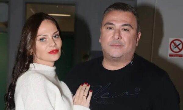 Ο Αντώνης Ρέμος για όλα: Η Υβόννη Μπόσνιακ, η κόρη τους, η Μαρινέλλα και οι μεγάλες συνεργασίες