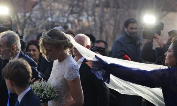 Χρυσή Βαρδινογιάννη: Η εκπληκτική εμφάνιση της νύφης – Φωτογραφίες