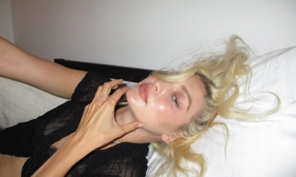 Model off duty makeup: Το μίνιμαλ μακιγιάζ που κάνουν τα μοντέλα στην καθημερινότητά τους