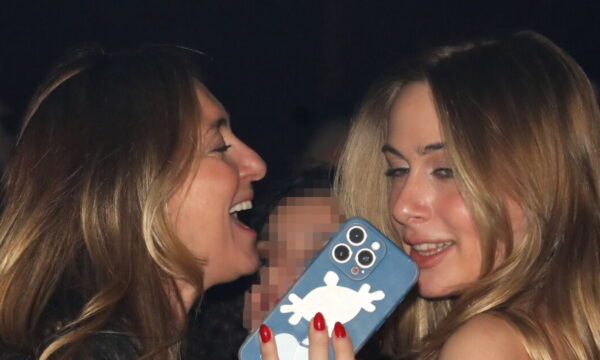 Αποκλειστικό! Γιολάντα Διαμαντή: Η σπάνια βραδινή έξοδος με την 19χρονη κόρη της, Σήλια Καββαδά