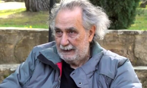 Κώστας Αρζόγλου: «Ο γιος μου δεν έρχεται να με δει στο θέατρο, έχει γκώσει το παιδί»