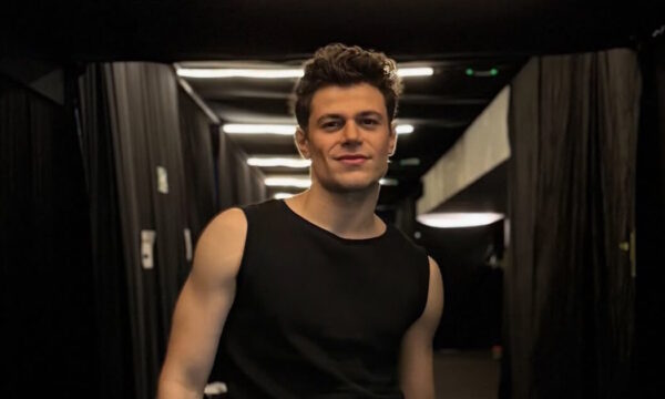 Theo Evan – Eurovision 2025: «Το μυστικό του τραγουδιού μου θα φανερωθεί στη σκηνή»