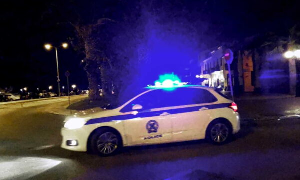 Συνελήφθη πρώην παίκτης ριάλιτι που παρίστανε τον αστυνομικό στο κέντρο της Αθήνας