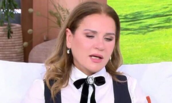 Μπέσσυ Μάλφα: «Μπορεί να έχω υπάρξει σκληρή απέναντι στα παιδιά μου»