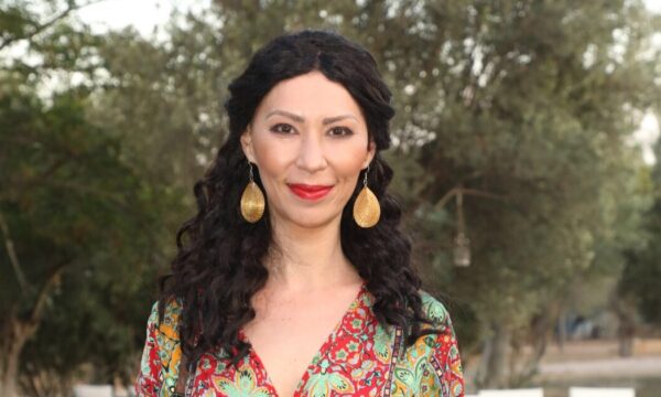 Δώρα Χρυσικού: Η ηθοποιός μιλά για τον αφορισμό της σε ηλικία 14 ετών – «Η κατάσταση κλιμακώθηκε όταν ξεκινήσαμε γυρίσματα»