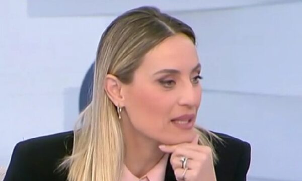 Η Ελεονώρα Μελέτη για  το «κάνε κάνα παιδί» του Δημήτρη Κυριαζίδη: «Μην κάνουμε πως πέφτουμε από τα σύννεφα»