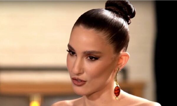 Evangelia: «Ο γάμος μας με τον Jay Stolar θα γίνει στην Κρήτη, ακόμα και να μην θέλει»