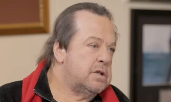 Γιάννης Πάριος για τη Μαρινέλλα: «Έπαιρνα συνέχεια, κάθε μέρα, τηλέφωνο, ανθρώπους που ήξερα ότι πήγαιναν μέχρι την πόρτα»