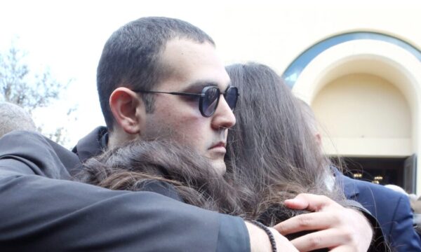 Χρήστος Κούγιας: «Δεν μπορώ να το πιστέψω» – Το πρώτο μήνυμα μετά την κηδεία του πατέρα του, Αλέξη Κούγια