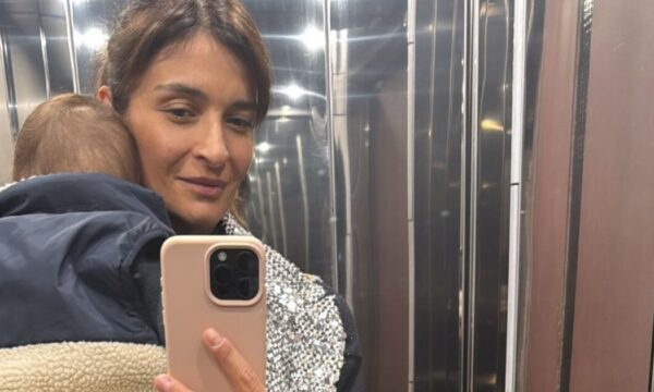 Αντιγόνη Κουλουκάκου: «Οι επιλογές μας είναι αυτές που μας καθορίζουν» – Η εξομολόγηση για την απόφαση να μεγαλώσει μόνη της τον γιο της