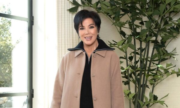 Kris Jenner: Με το νέο της κούρεμα είναι ίδια οι κόρες της