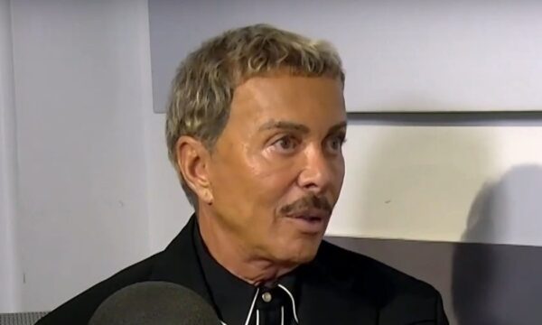 Λάκης Γαβαλάς: «Είδα μια γυναίκα σε ένα event και κολάστηκα πάρα πολύ»