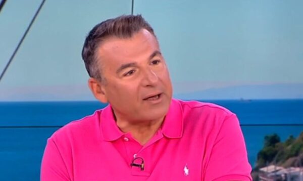 Γιώργος Λιάγκας: «Γέρασα, μεγάλωσα και αρχίζω να ξεχνάω» – Τα on air σχόλια μετά το ταξίδι στην Τήνο με την Μαρία Αντωνά