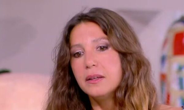 Αίθρα Λυκουρέζου: «Το φως και η αλήθεια θα σκάσουν ξαφνικά – Μετά θα ξαναγυρίσετε στις ανούσιες ζωές σας»