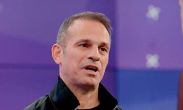 Ντέμης Νικολαΐδης: «Πέρασα ένα είδος κατάθλιψης, έπινα χωρίς να μου αρέσει το αλκοόλ»