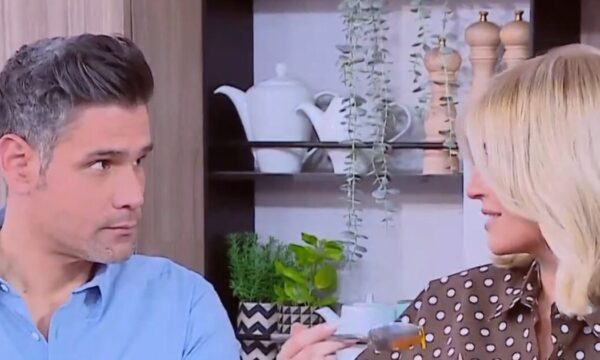 Δημήτρης Ουγγαρέζος σε Φαίη Σκορδά: «Ποιος είναι στο HR επικεφαλής να στείλω μια οικειοθελή αποχώρηση; Δεν περνάω καλά»