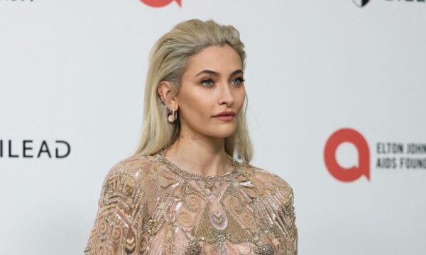 Paris Jackson: Εμφανίστηκε στο show της Vivienne Westwood με ένα iconic beauty look εμπνευσμένο από τη θρυλική σχεδιάστρια