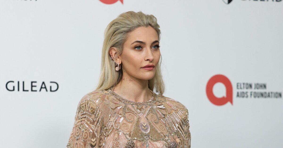 Paris Jackson: Εμφανίστηκε στο show της Vivienne Westwood με ένα iconic beauty look εμπνευσμένο από τη θρυλική σχεδιάστρια