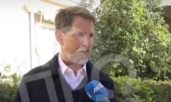 Παύλος Ντε Γκρες: «Το πώς θα με αποκαλεί κάποιος είναι δικό του θέμα, δεν θέλω να δημιουργηθεί παραπάνω ζήτημα»